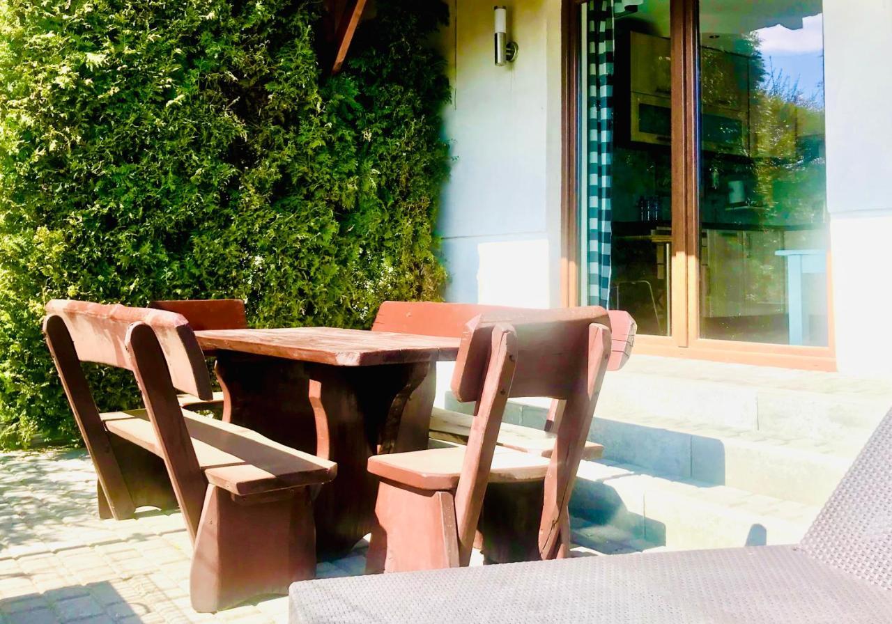Domki I Apartamenty Caloroczne Koliber Władysławowo Exterior foto