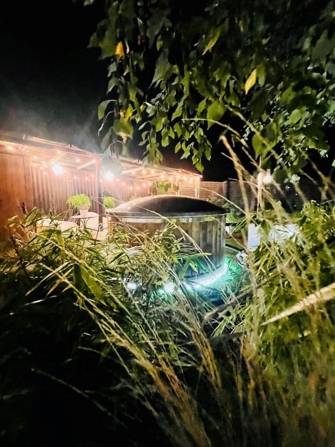 Domki I Apartamenty Caloroczne Koliber Władysławowo Exterior foto